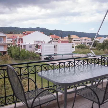 Luxurioys In City Apartamento Lefkáda